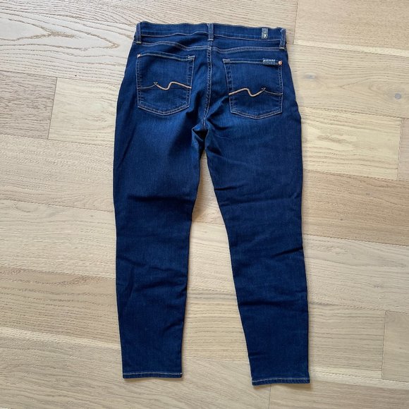 7 For All Mankind Ankle Gwenevere Jeans (Size 31, dark wash) - Picture 3 of 4
